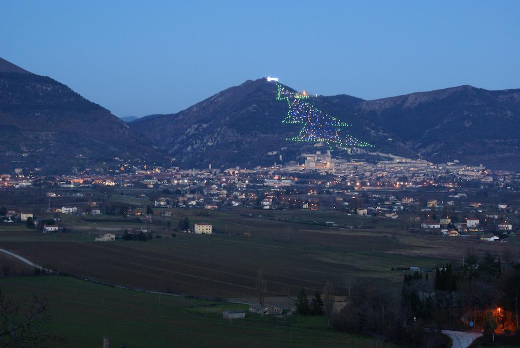 Fonte Chiara Villa Gubbio Exteriör bild